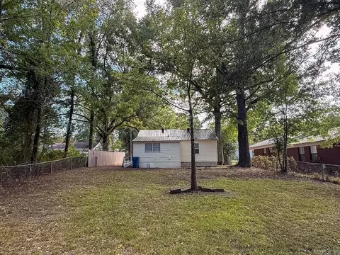 Exterior - 1512 Mchenry St, Malvern, AR 72104 photo 3 of 3