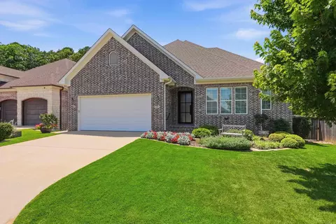 39 Belles Fleurs Cir, Little Rock, AR 72223