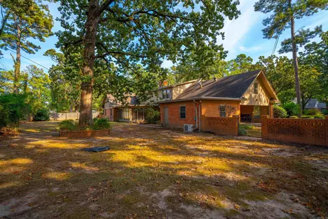 Exterior - 8 Southern Pines Dr, Pine Bluff, AR 71603 photo 11 of 12
