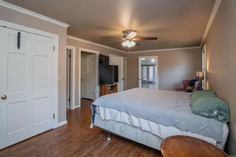 Bedroom - 8 Southern Pines Dr, Pine Bluff, AR 71603 photo 2 of 10