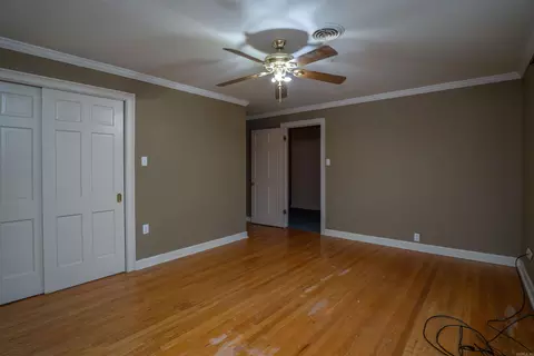 Bedroom - 8 Southern Pines Dr, Pine Bluff, AR 71603 photo 6 of 10