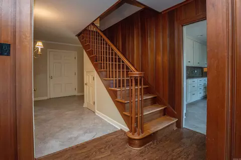 Entry Way - 8 Southern Pines Dr, Pine Bluff, AR 71603 photo 4 of 5
