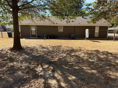 Exterior - 32 Windfield Cir, Trumann, AR 72472 photo 2 of 5