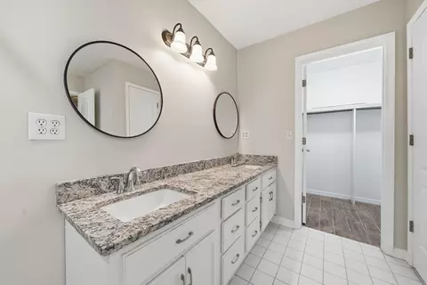 Bath - 2575 Morse Dr, Conway, AR 72034 photo 4 of 6