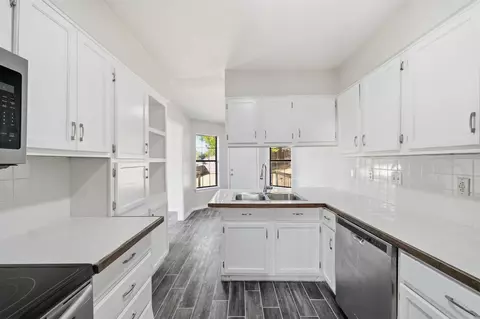 Kitchen - 2575 Morse Dr, Conway, AR 72034 photo 2 of 3