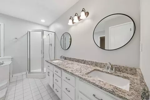 Bath - 2575 Morse Dr, Conway, AR 72034 photo 2 of 6