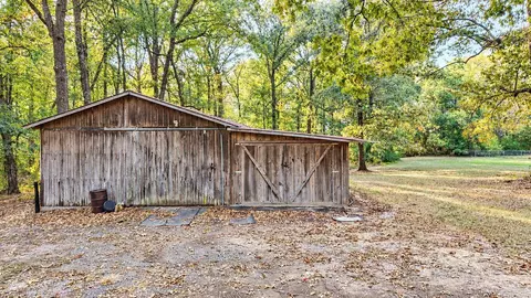Exterior - 10624 Glendale Rd, Pine Bluff, AR 71603 photo 5 of 7