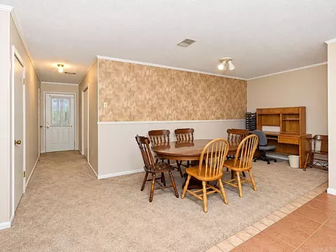 Dining - 10624 Glendale Rd, Pine Bluff, AR 71603 photo 1 of 2