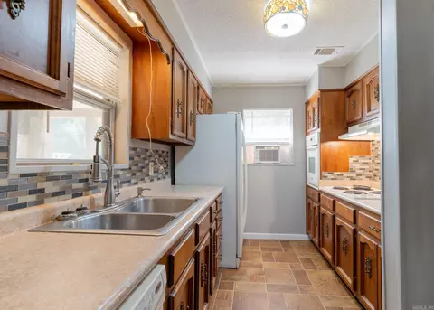 Kitchen - 12613 Germania Rd, Alexander, AR 72002 photo 1 of 1