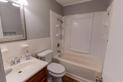 Bath - 12613 Germania Rd, Alexander, AR 72002 photo 1 of 1