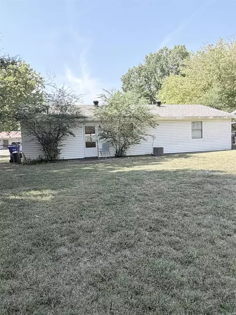 Exterior - 102 Fairway Dr, Conway, AR 72034 photo 3 of 3
