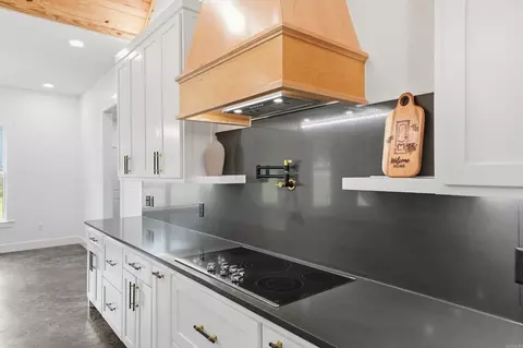Kitchen - 270 Arrowhead Rd, Greenbrier, AR 72058 photo 1 of 6