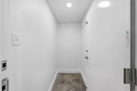 Entry Way - 270 Arrowhead Rd, Greenbrier, AR 72058 photo 6 of 6