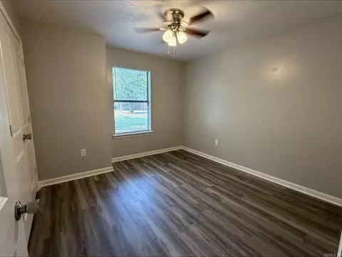 Bedroom - 2104 West St, Conway, AR 72032 photo 1 of 6