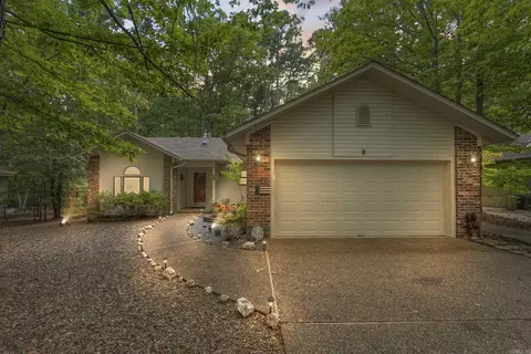8 Reata Way, Hot Springs Village, AR 71909