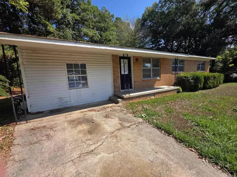 13 Rocco Dr, Little Rock, AR 72209