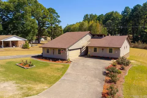 205 Clubhouse Dr, Bald Knob, AR 72010