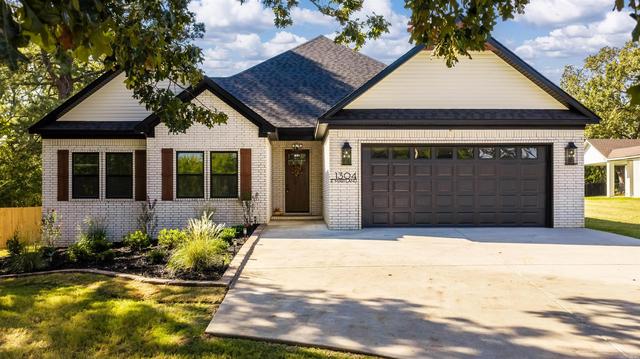 1304 E Maryland Ave, Sherwood, AR 72120