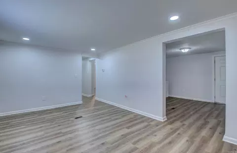 Living - 15520 Birch Dr, Alexander, AR 72002 photo 2 of 5