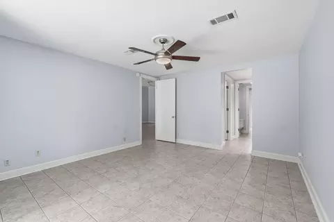 Bedroom - 19 Westridge Dr, Pine Bluff, AR 71603 photo 2 of 2