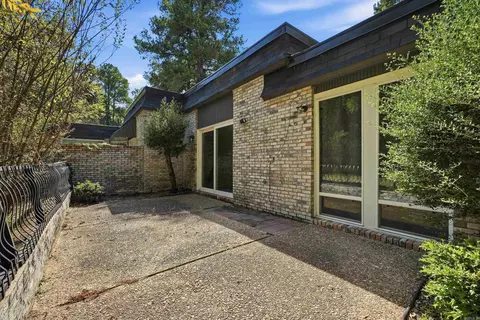 Exterior - 19 Westridge Dr, Pine Bluff, AR 71603 photo 8 of 9