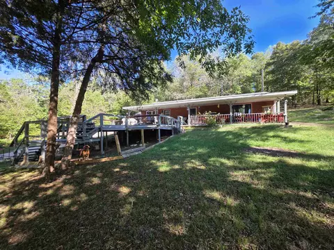 Exterior - 706 E Main St, Hardy, AR 72542 photo 3 of 15