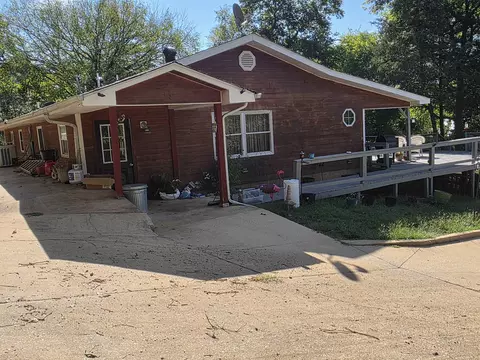 Exterior - 706 E Main St, Hardy, AR 72542 photo 7 of 15