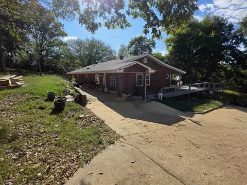 Exterior - 706 E Main St, Hardy, AR 72542 photo 6 of 15