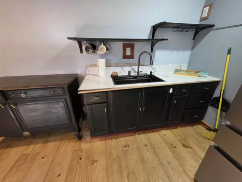 Kitchen - 706 E Main St, Hardy, AR 72542 photo 4 of 4