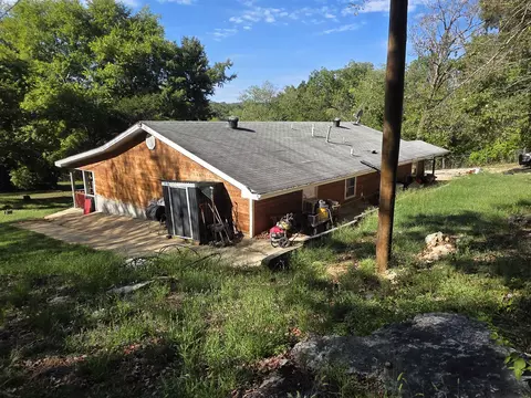 Exterior - 706 E Main St, Hardy, AR 72542 photo 5 of 15
