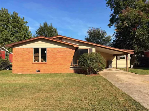 611 N 7 12 St, Paragould, AR 72450