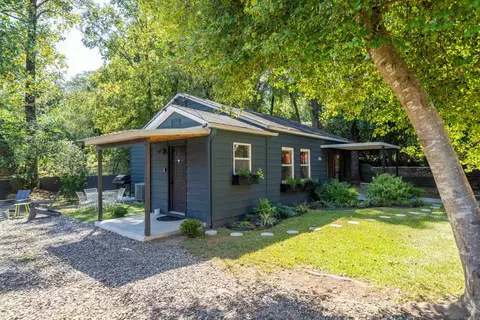 306 Mineral St, Hot Springs, AR 71901