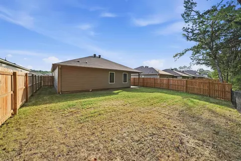 Exterior - 1230 Crotale St, Conway, AR 72034 photo 5 of 6