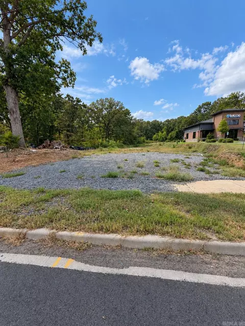1404 Bowman Rd, Little Rock, AR 72211