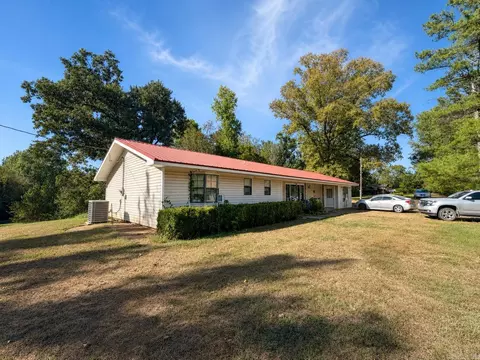 659 Crosstrails Rd, De Queen, AR 71832