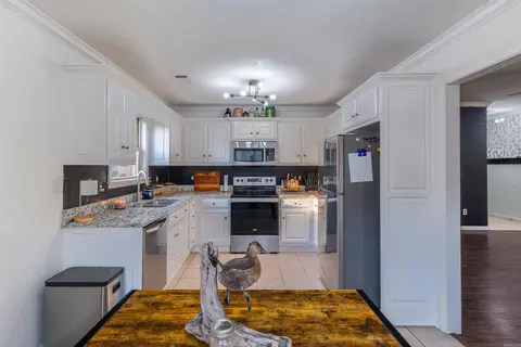 Kitchen - 17 Orchid Ln, Cabot, AR 72023 photo 3 of 3
