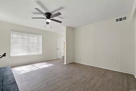 Living - 37 Forrest Ct, Conway, AR 72034 photo 9 of 12