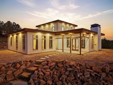 Exterior - 653 Fox Den Rd, El Paso, AR 72045 photo 4 of 7