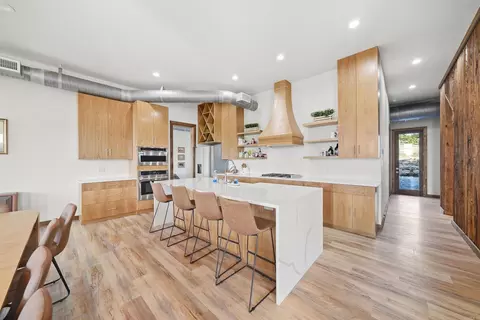 Kitchen - 653 Fox Den Rd, El Paso, AR 72045 photo 4 of 7