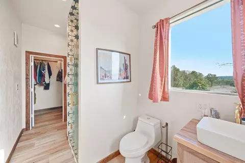 Bath - 653 Fox Den Rd, El Paso, AR 72045 photo 1 of 10