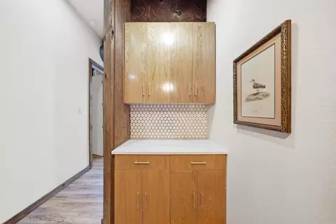 Entry Way - 653 Fox Den Rd, El Paso, AR 72045 photo 1 of 5