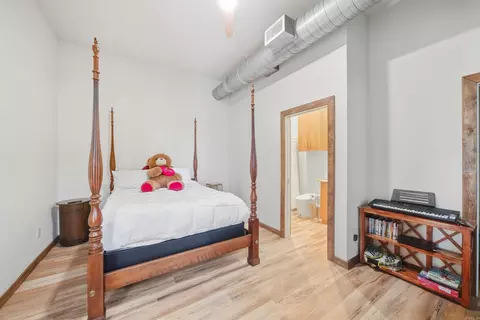 Bedroom - 653 Fox Den Rd, El Paso, AR 72045 photo 3 of 5