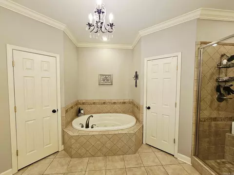 Bath - 116 Huffman Ct, Beebe, AR 72012 photo 1 of 6