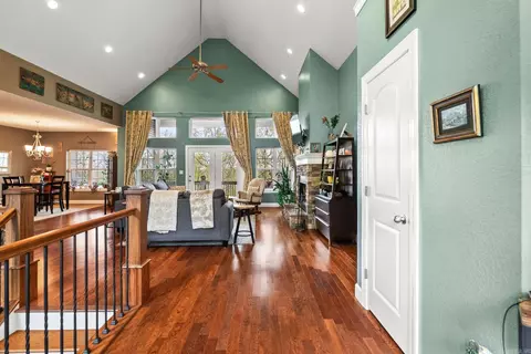 Entry Way - 90 Hays Hill Rd, Conway, AR 72032 photo 1 of 3