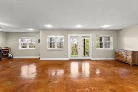 Living - 90 Hays Hill Rd, Conway, AR 72032 photo 3 of 4