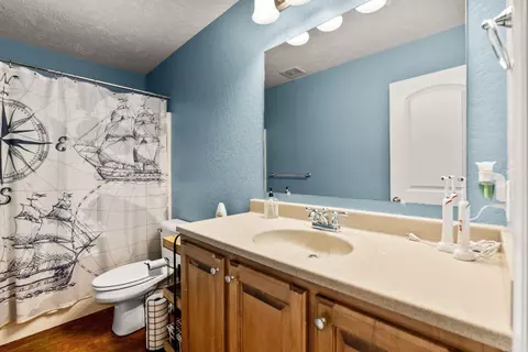 Bath - 90 Hays Hill Rd, Conway, AR 72032 photo 4 of 5