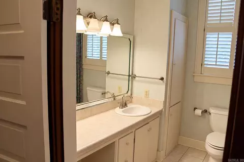 Bath - 304 S Pine St, Marvell, AR 72366 photo 2 of 4