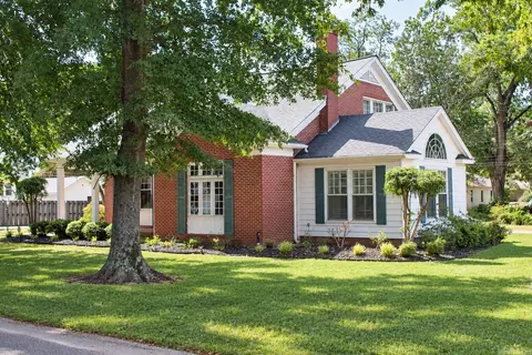 Exterior - 304 S Pine St, Marvell, AR 72366 photo 5 of 7