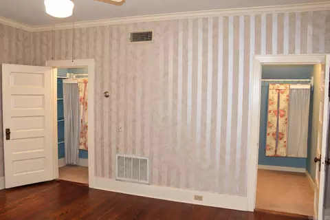 Bedroom - 304 S Pine St, Marvell, AR 72366 photo 4 of 9