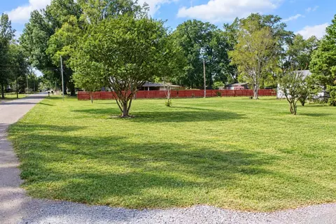 Exterior - 304 S Pine St, Marvell, AR 72366 photo 6 of 7